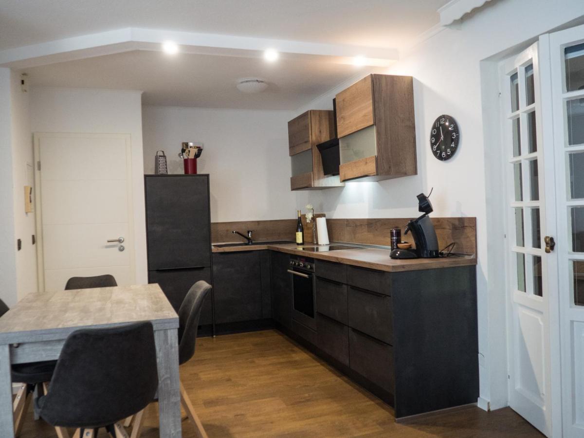 Ferienwohnung Am Rheinsteig Бендорф Екстер'єр фото